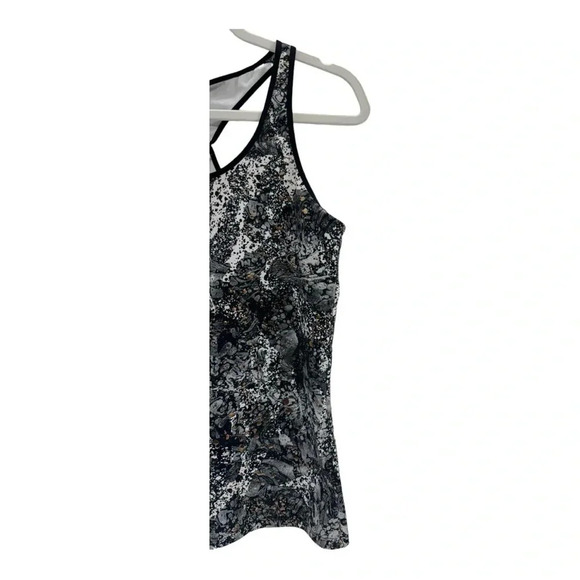 Fabletics Eiffel Tank Women‎ Medium Gilded Granite Scoop Neck Racerback - Picture 3 of 7